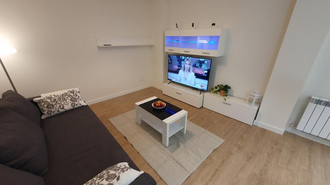 Auditorio Vicele - 4/6 Pax, Recién Reformado, Wifi